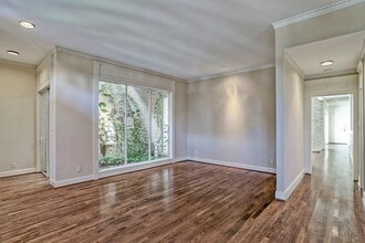 34 River Hollow Ln in Houston, TX - Building Photo - Building Photo