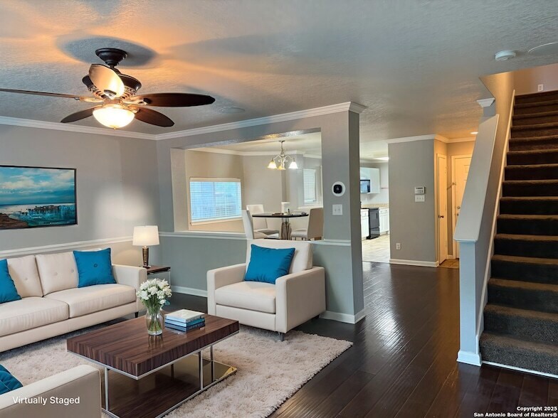 4906 Royal Stable in San Antonio, TX - Building Photo
