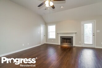 2402 Audelia Way in Spring Hill, TN - Building Photo - Building Photo