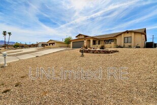 2068 Palo Verde Blvd S in Lake Havasu City, AZ - Building Photo
