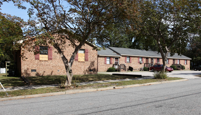 242 Rose St in Rocky Mount, NC - Foto de edificio - Building Photo