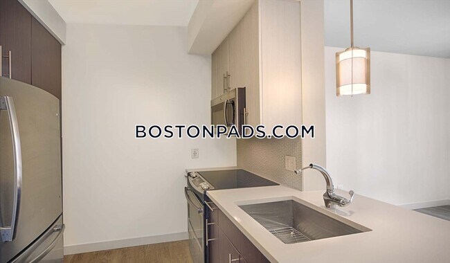 1 Canal St, Unit ST in Boston, MA - Building Photo - Building Photo