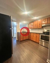 243 1/2 Beech St-Unit -Unit 1 in Pottstown, PA - Building Photo - Building Photo