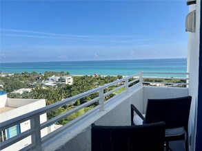 7600 Collins Ave in Miami Beach, FL - Building Photo - Building Photo