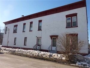1246 Main St in Rotterdam Junction, NY - Foto de edificio - Building Photo
