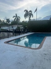 2810 NE 60th St in Fort Lauderdale, FL - Building Photo - Building Photo