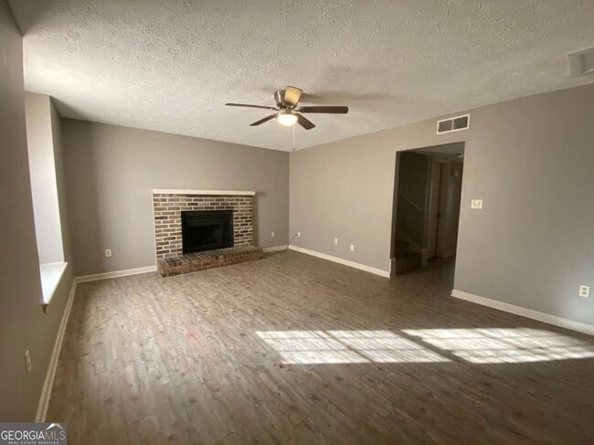 110 Chalfont Dr in Athens, GA - Building Photo - Building Photo