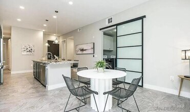 8434 Distinctive Dr in San Diego, CA - Building Photo - Building Photo