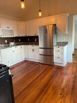 104 Pearl St, Unit 2A in Somerville, MA - Building Photo