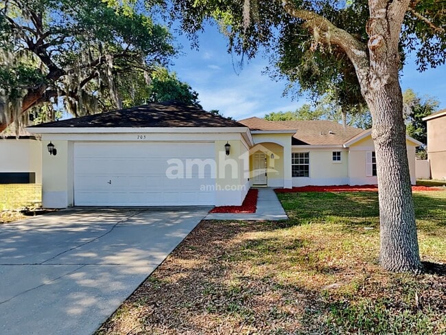 property at 705 Paddington Pl