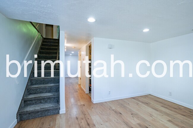 2590 S 800 E in Salt Lake City, UT - Building Photo - Building Photo