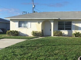 215 SE Van Loon Terrace in Cape Coral, FL - Building Photo