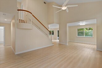 18 Puuaina Pl in Kahului, HI - Building Photo - Building Photo