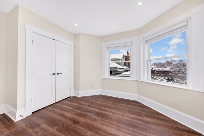 105 School St, Unit 3 in Boston, MA - Building Photo - Building Photo