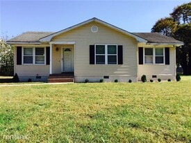 1405 Arbutus Dr in Salisbury, MD - Building Photo