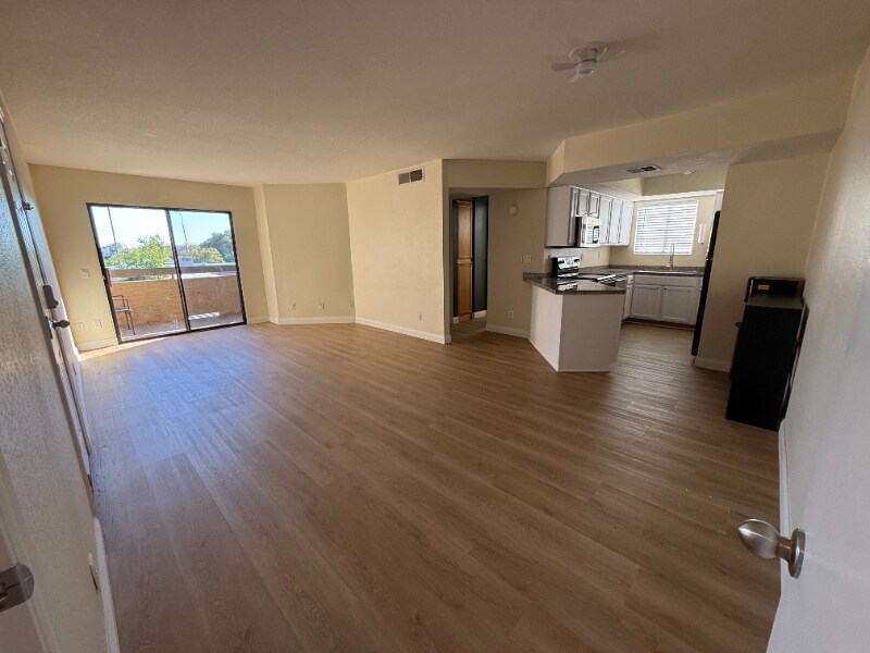 2228 N 52nd St, Unit 230 in Phoenix, AZ - Foto de edificio
