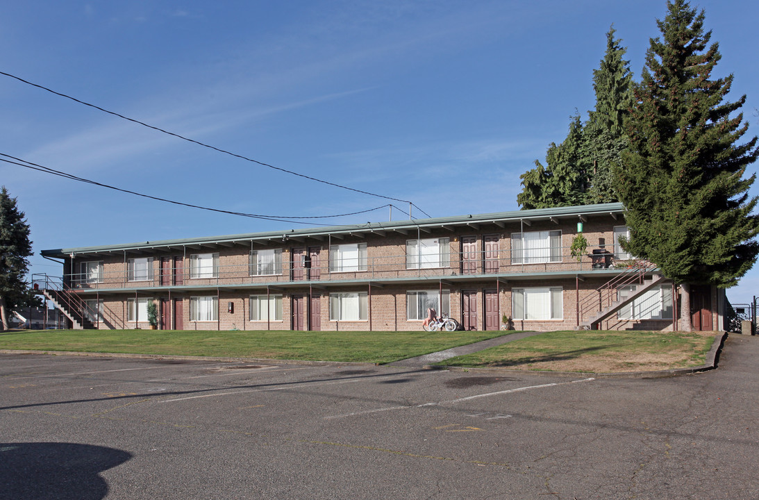 Briarwood Apartments in Kent, WA - Building Photo