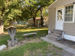 710-712 W 1st St in Junction City, KS - Building Photo - Building Photo
