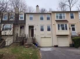 56 Cherry Bend Ct in Germantown, MD - Building Photo
