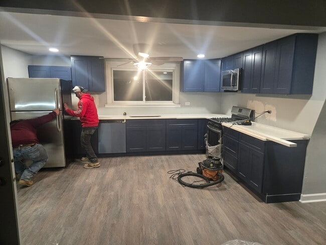 4629 S Kedvale Ave, Unit Apt 2