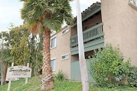 Sweetwater Apartments in Spring Valley, CA - Foto de edificio - Building Photo