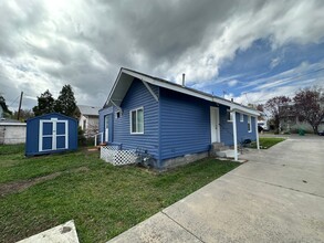1670 Portland St in Klamath Falls, OR - Building Photo - Building Photo