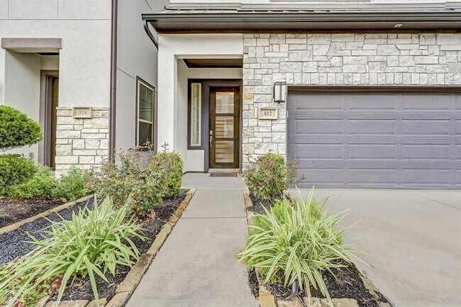 812 Kamano Ave in Houston, TX - Building Photo - Building Photo