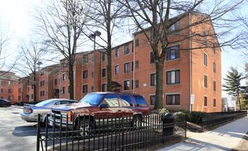 Faircliff Plaza East in Washington, DC - Building Photo - Building Photo