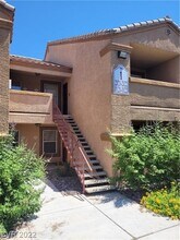 1150 N Buffalo Dr in Las Vegas, NV - Building Photo - Building Photo