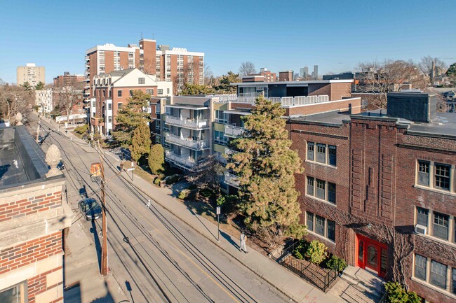 41 Park in Brookline, MA - Foto de edificio - Building Photo