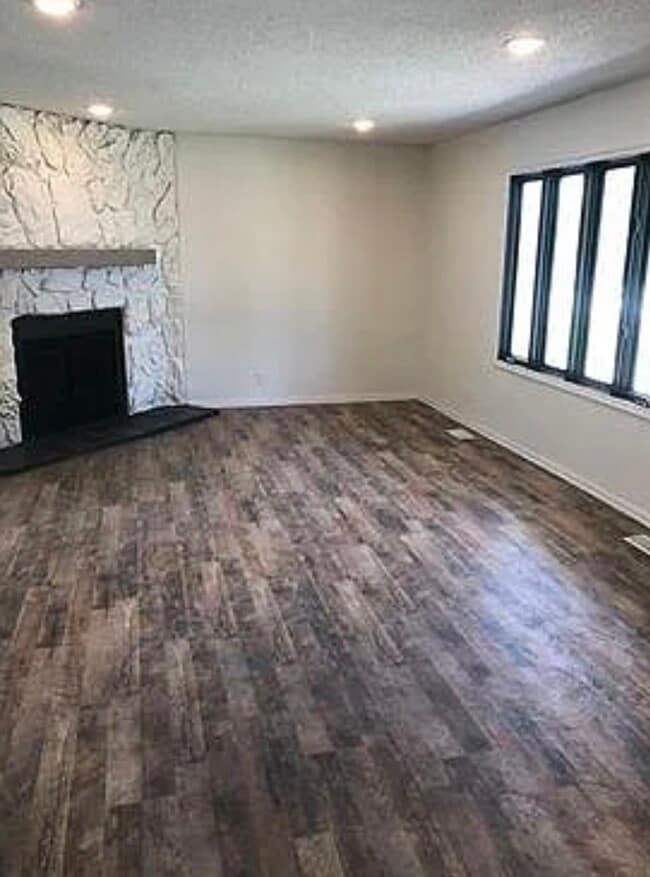 123 E Osage St in Rose Hill, KS - Building Photo - Building Photo