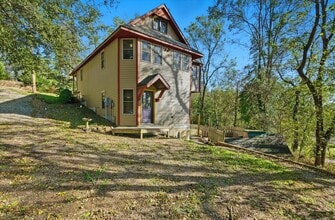 102 N Gaw St in Rocheport, MO - Building Photo - Building Photo