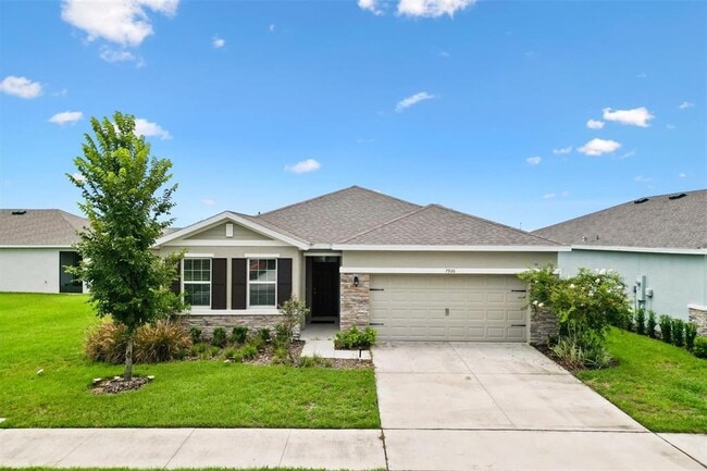 7926 Penrose Pl in Wildwood, FL - Building Photo - Building Photo