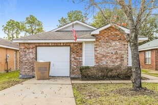 3215 Boynton Dr in Houston, TX - Building Photo
