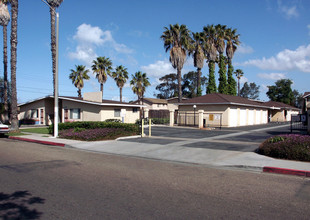 653 Sea Vale in Chula Vista, CA - Foto de edificio - Building Photo