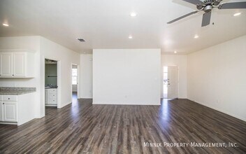 6916 21st. St. in Lubbock, TX - Building Photo - Building Photo