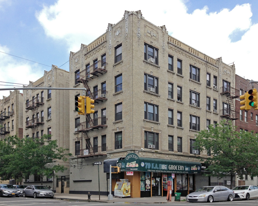 547 W 186th St in New York, NY - Building Photo