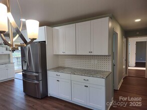 5206 Dunrobin Ln in Charlotte, NC - Building Photo - Building Photo