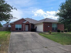 2851 Avery Dr in Rockwall, TX - Building Photo