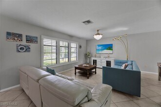 3055 Round Table Ct in Naples, FL - Building Photo - Building Photo