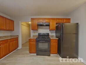 1234 Shelton Way in Lawrenceville, GA - Foto de edificio - Building Photo