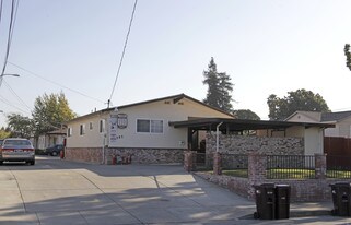 283 Cherry Way in Hayward, CA - Building Photo