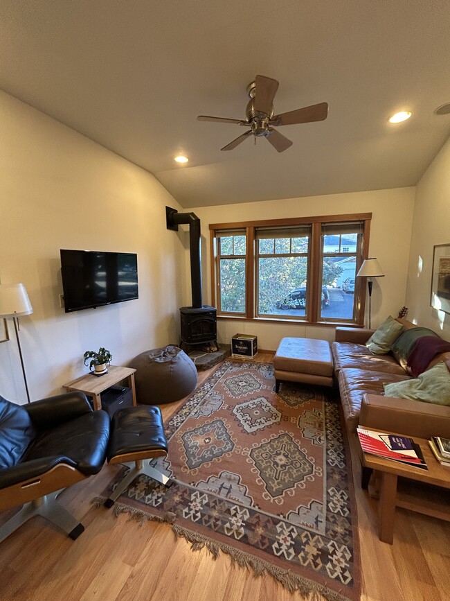 1843 Rebecca Ave, Unit 1