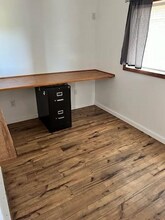 204 Treasure Ave in Shelby, MT - Foto de edificio - Building Photo