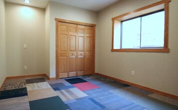 308 9th Ave in Eau Claire, WI - Building Photo - Building Photo