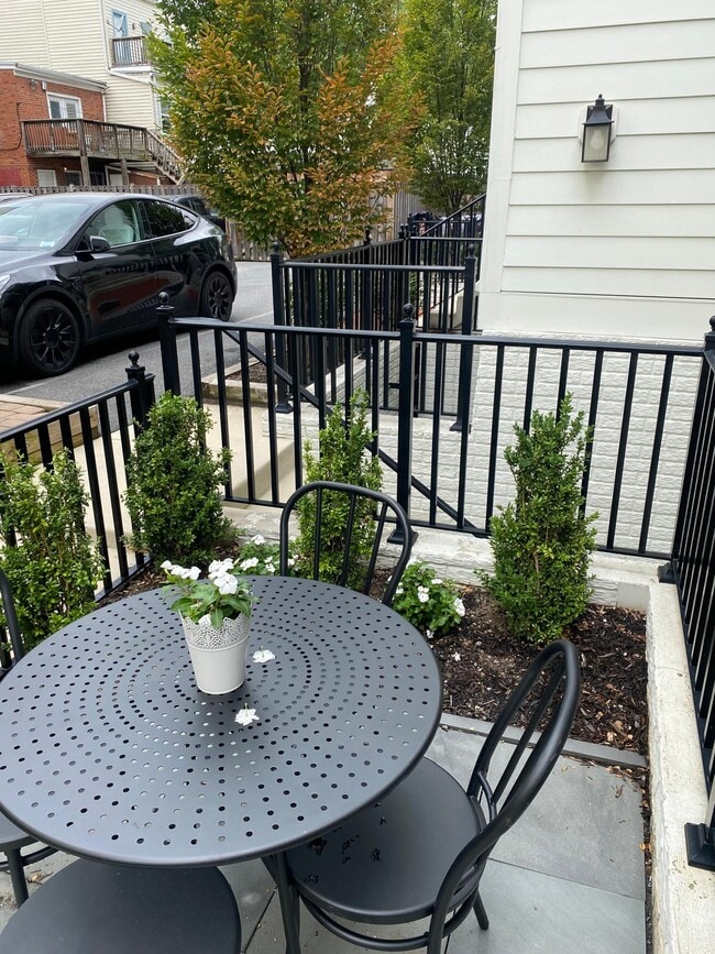 777 Morton St NW in Washington, DC - Building Photo - Building Photo