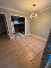 652 W Tharpe St in Tallahassee, FL - Building Photo - Building Photo