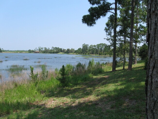 1371 Melshire Ave in Deltona, FL - Foto de edificio - Building Photo
