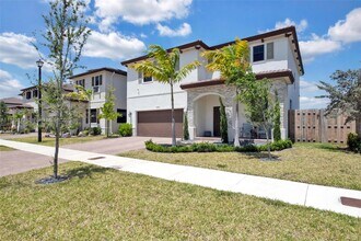 10333 SW 232nd St in Quail Heights, FL - Building Photo - Building Photo