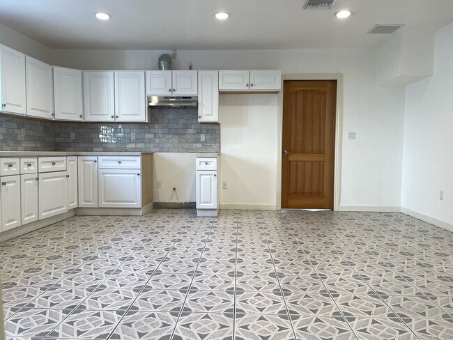 9791 Arleta Ave in Los Angeles, CA - Building Photo - Building Photo